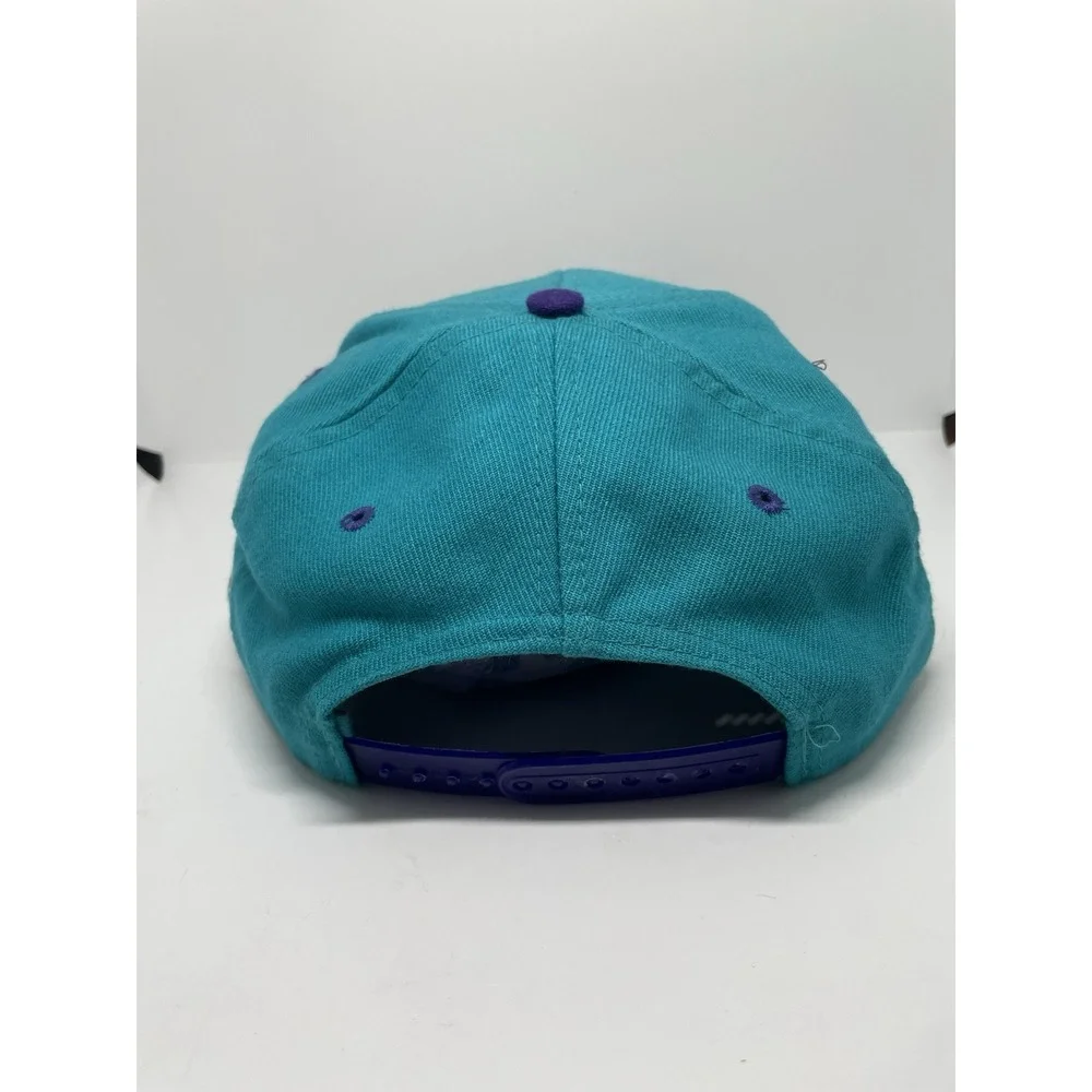 Vintage Charlotte Hornets NBA Snapback Hat AJD Embroidered Logo Purple‎ & Teal